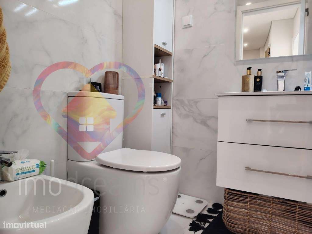 Apartamento T2 , Ultimo Piso, com vista Rio Tejo em Vialonga - Lisboa-12