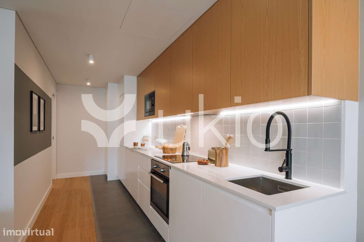 Apartamento T2 com piscina em São Sebastião da Pedreira - Grande imagem: 3/25