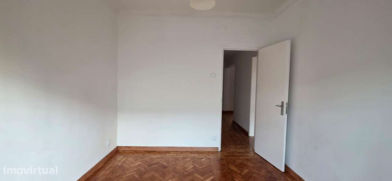 Apartamento T2 localizado em Queluz - Grande imagem: 5/12