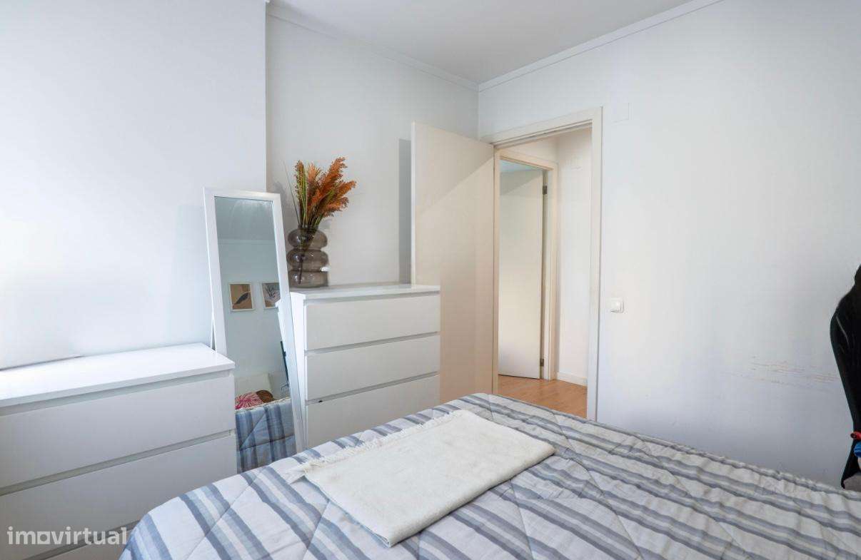 Apartamento T3 Renovado no coração de Matosinhos-8
