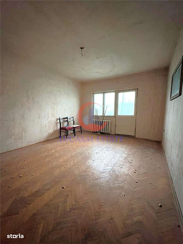 Decomandat, 2 camere, sa il renovezi cum vrei-4
