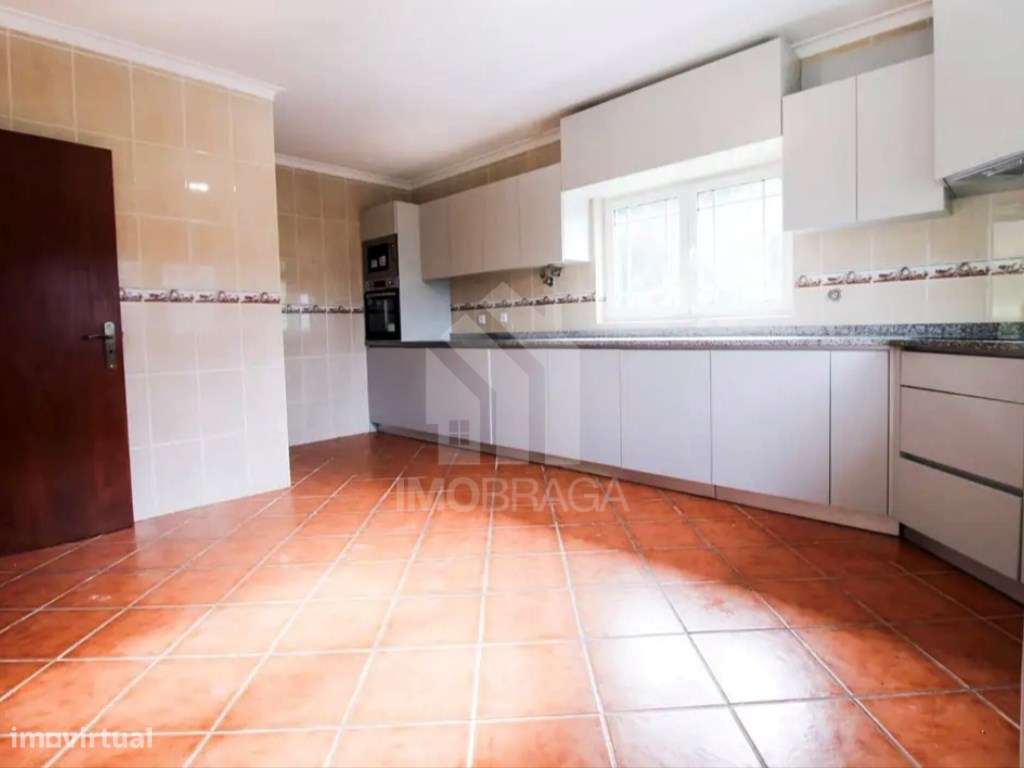 Moradia Individual T3 para venda em Amarante-8