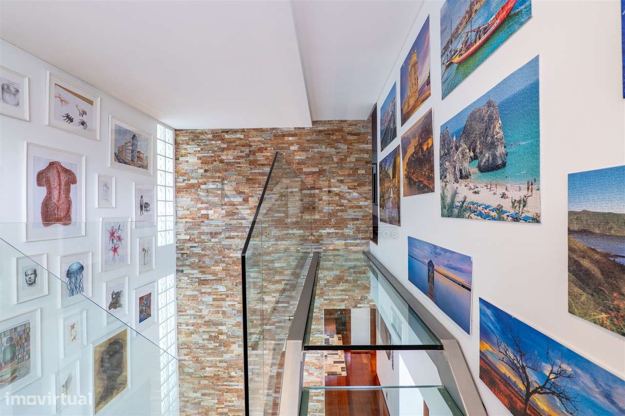 Moradia T3+1 - Exclusividade, Design e Conforto Superior-14