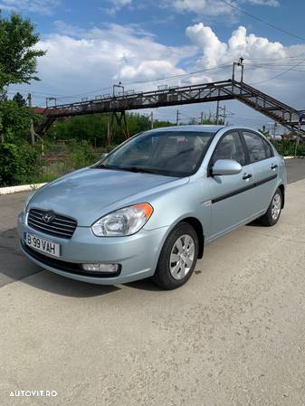 Hyundai Accent MC 1.4 DOHC 4DR GL PREMIUM - 1