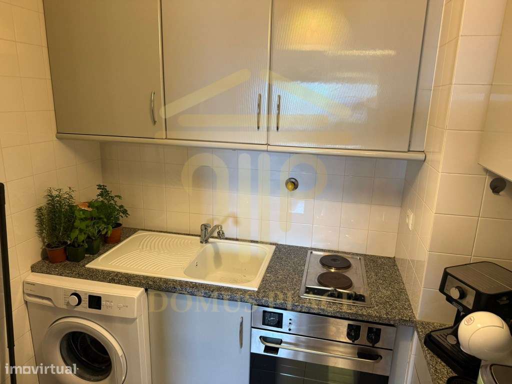 OPORTUNIDADE T1 EM LOCALIZAÇÃO PREMIUM DE LEÇA DAPALMEIRA-8