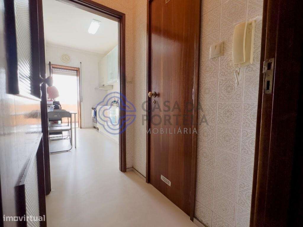 Apartamento T4 Excelente Exposição Solar em Campanhã em frente ao M-OD - Grande imagem: 3/28