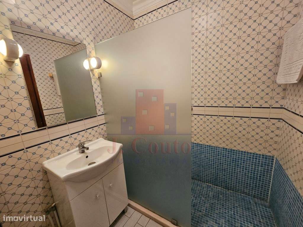 Moradia Geminada V5 - Espaço, Conforto e Qualidade de Vida em Calda...-9