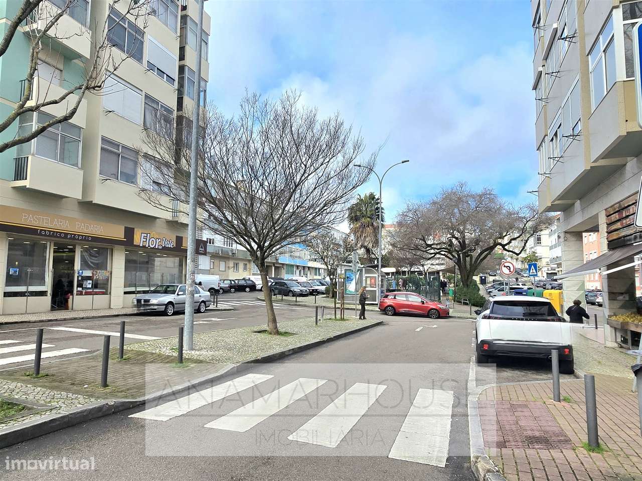 T2 remodelado com duas varandas e dois wcs, próximo á Urbanização do N-21