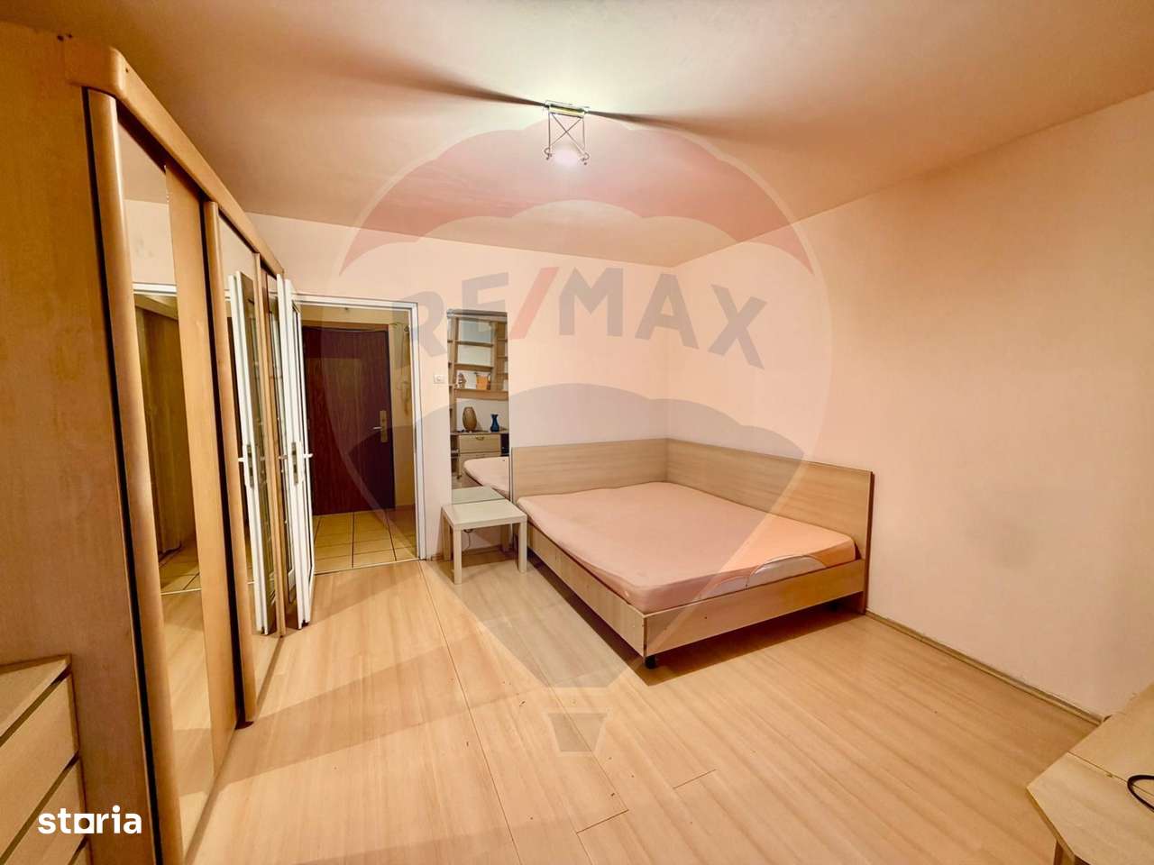 Vanzare garsoniera Metrou Costin Georgian - Imagine principală: 4/12