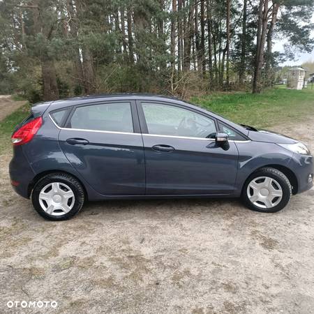 Ford Fiesta 1.25 Titanium - 10