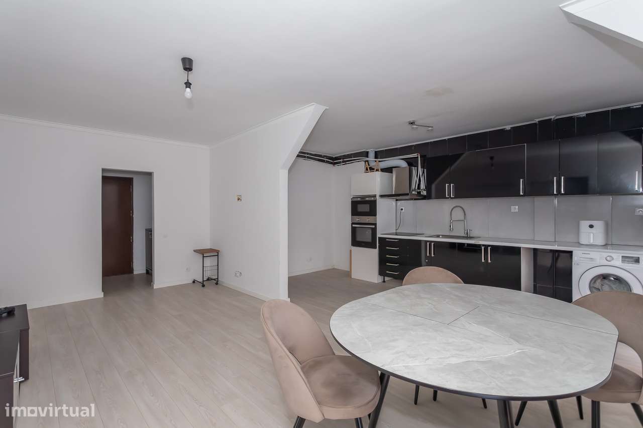 Vende-se T2 em Mem Martins - Grande imagem: 5/22