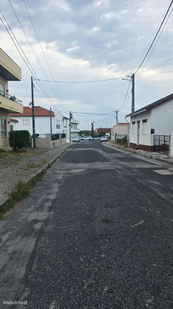Moradia térrea T4, habitável, sem licença - M. Grande-26
