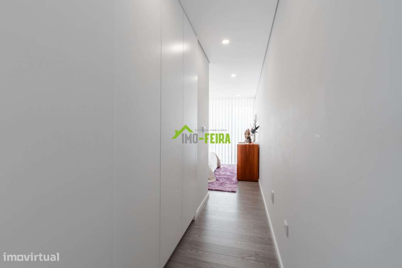 MORADIA LUXO COM PISCINA-18