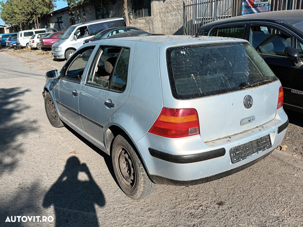 Dezmembrari  VW GOLF 4  1997  > 2006 1.6 16V Benzina - 3