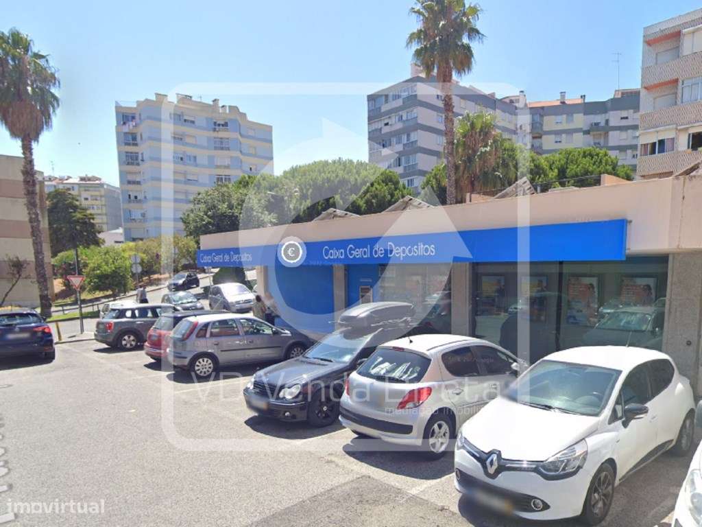 IMÓVEL DA BANCA - Loja com 370 m² no centro da Póvoa de Santo Adrião. - Grande imagem: 5/14