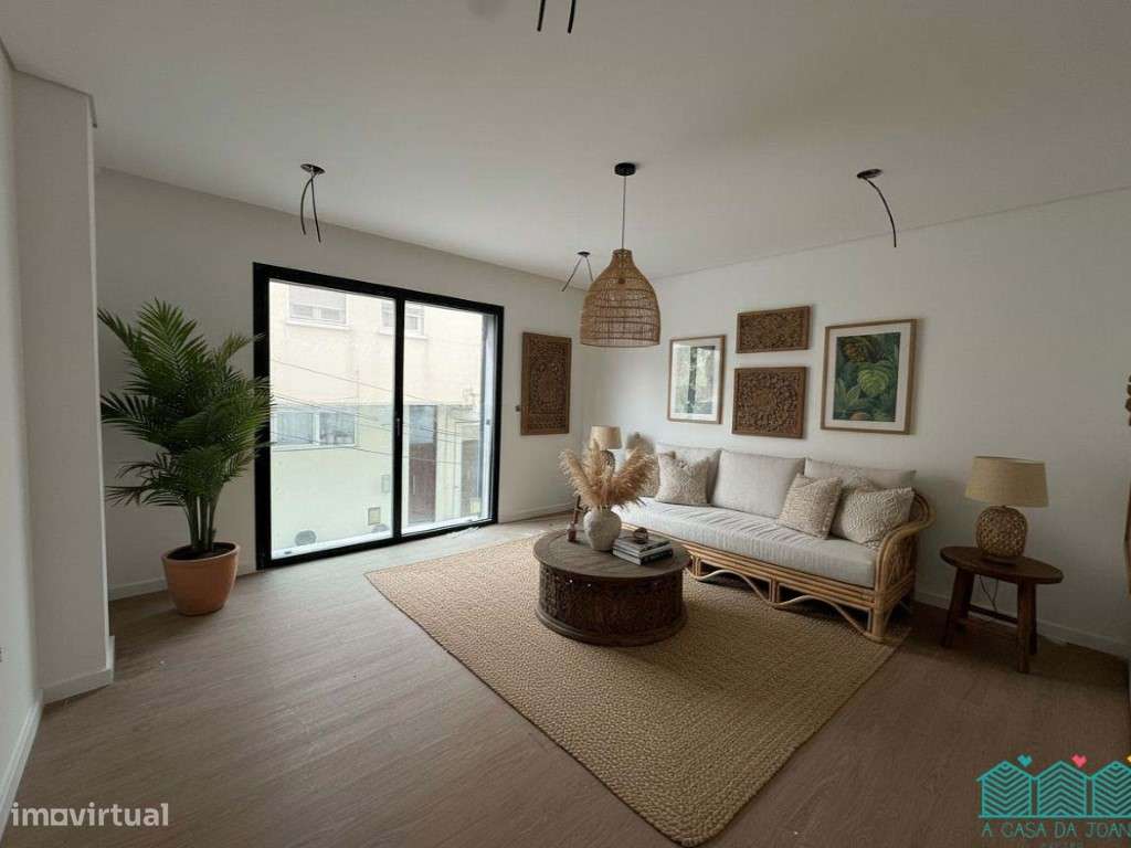 Apartamento T2 Duplex com Garagem Fechada em Esgueira - Grande imagem: 3/14