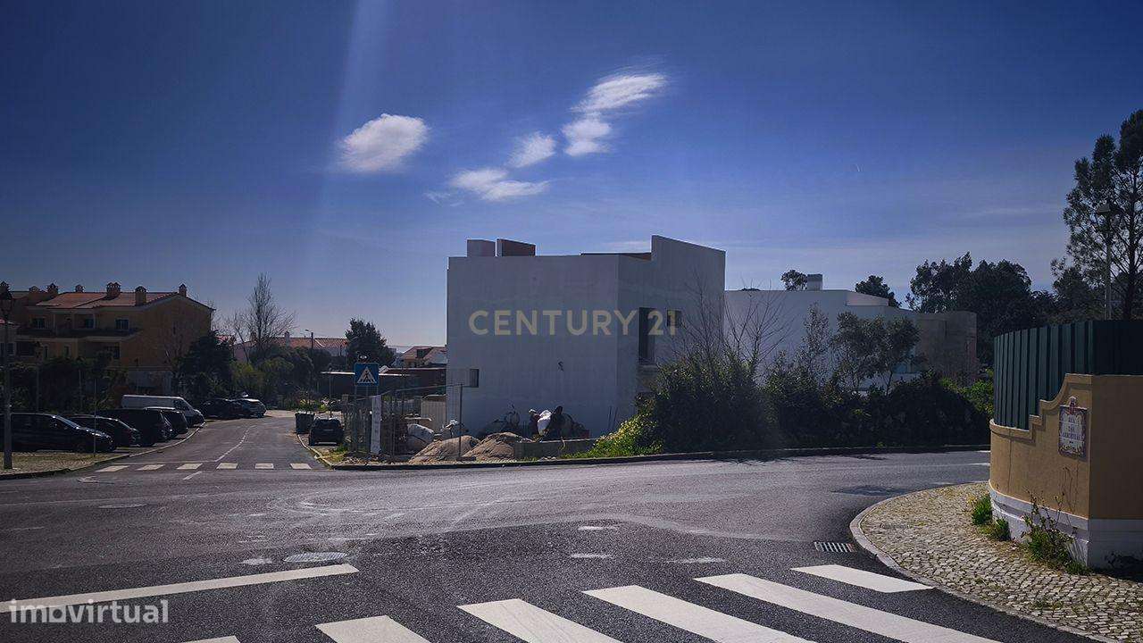 Moradia T4 de Arquitetura Contemporânea - Albarraque-6