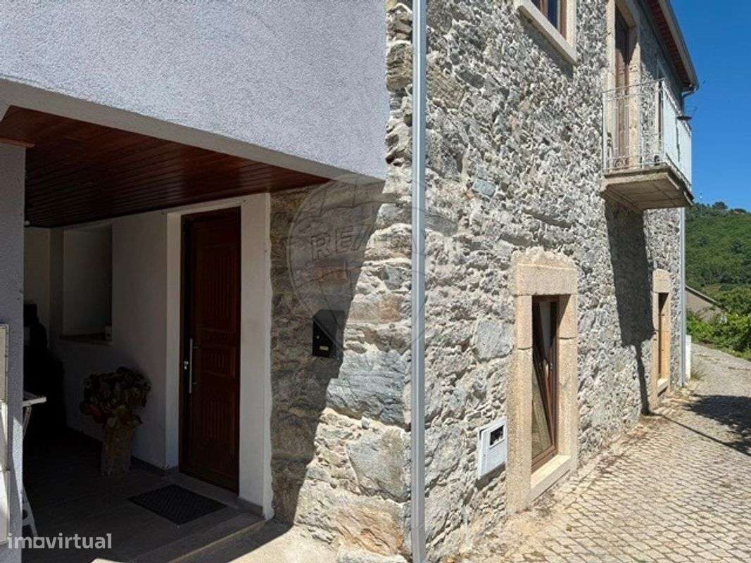 Moradia T4 para venda - Grande imagem: 2/24