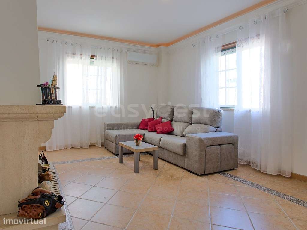 Apartamento T2 no rés-do-chão, com garagem e arrecadação, em Vila R... - Grande imagem: 5/21