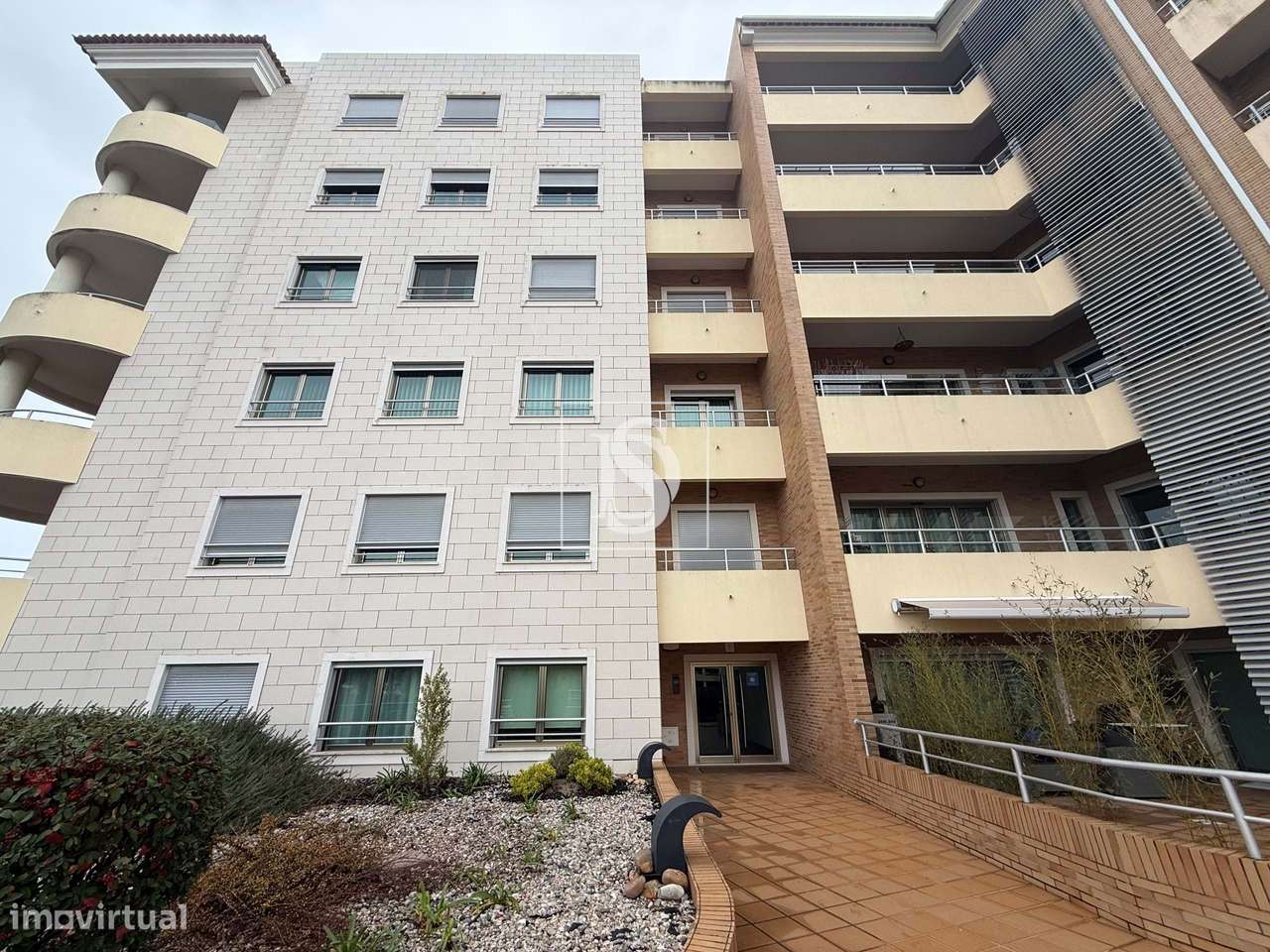 Apartamento T4 - Torres Novas-20