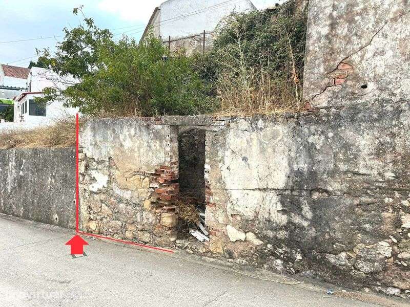 Moradia para reconstrução a 1h de Lisboa - Torres Vedras - Grande imagem: 5/10