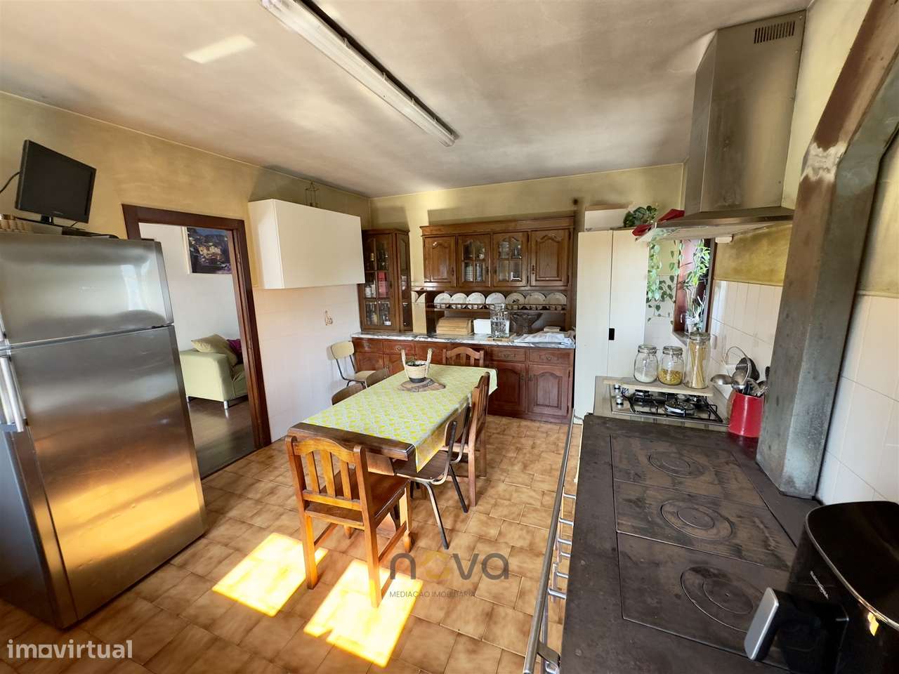 Arcos de Valdevez: T3 com Jardim, Terraço, Cave e Terreno Averbado - Grande imagem: 5/24