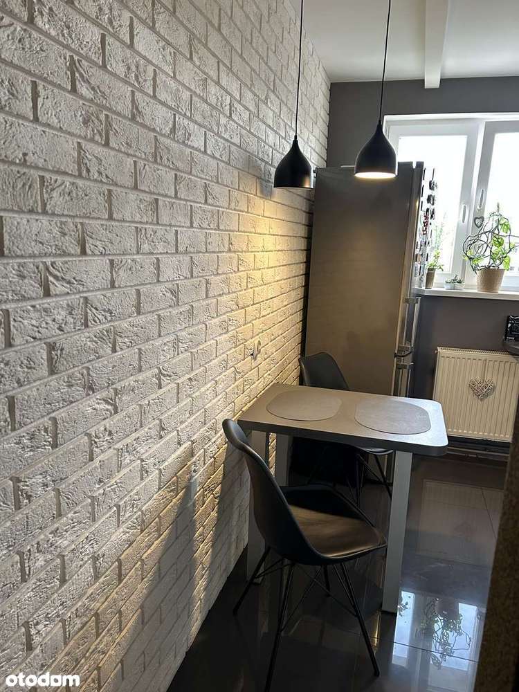 Sprzedam dwupokojowe mieszkanie na drugim piętrze w bloku - Pełny obrazek: 4/8