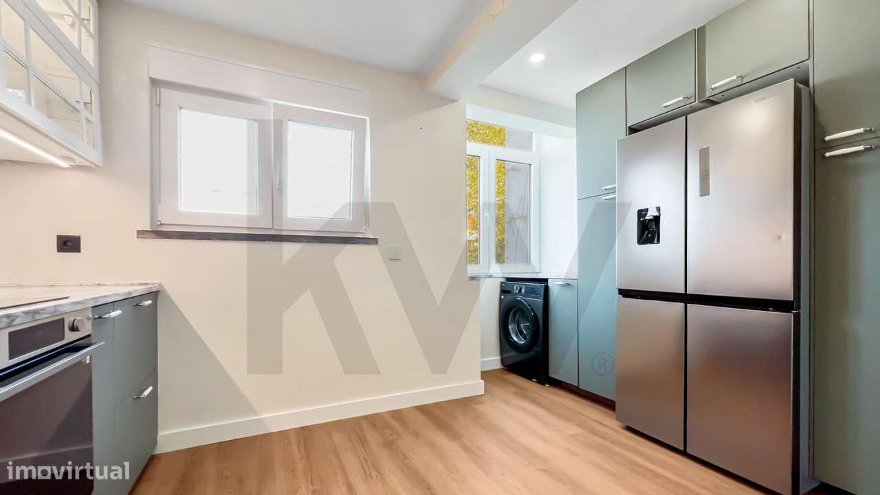 T2 remodelado com varanda e excelente luz natural (Sul–Poente) — Pamp - Grande imagem: 5/26