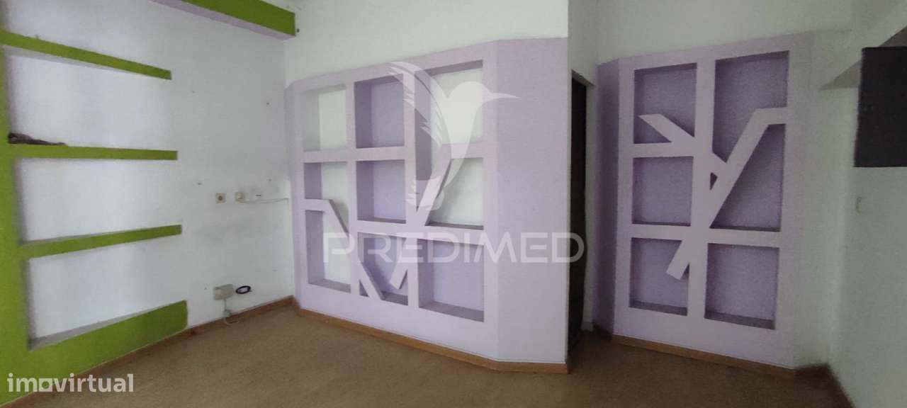 Loja c/ 25m2, Ed. Castelo, Ourém - Grande imagem: 4/9