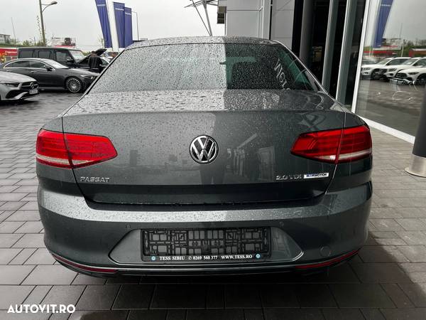 Volkswagen Passat 2.0 TDI Comfortline - 5