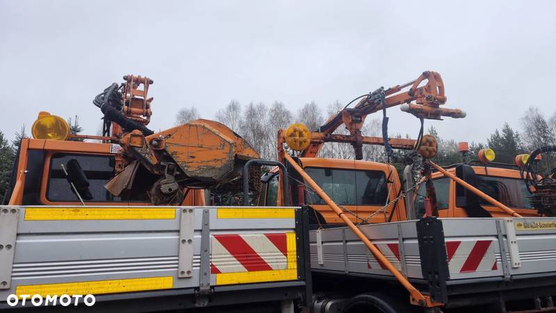 Unimog U400 - 24