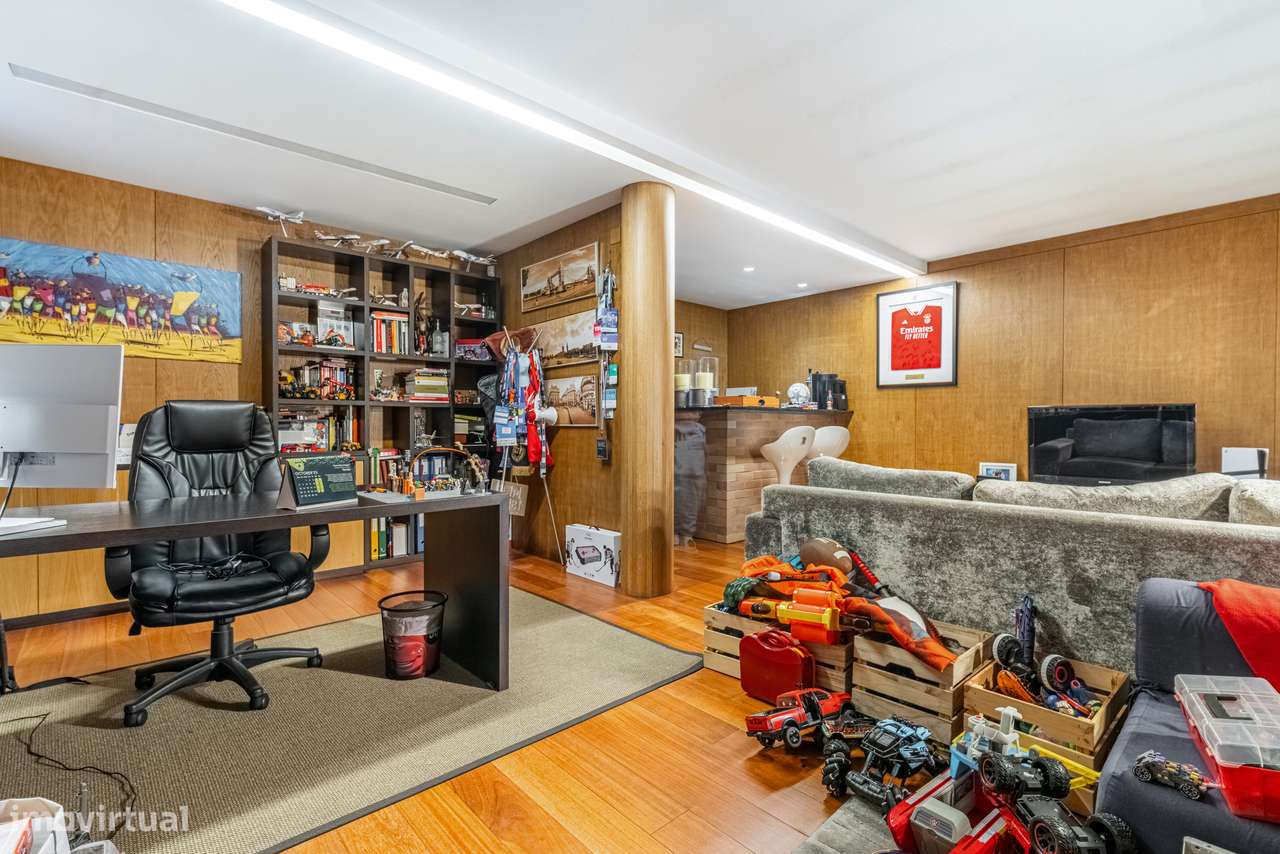 Moradia T3 + escritório à venda em Fraião - Braga-43