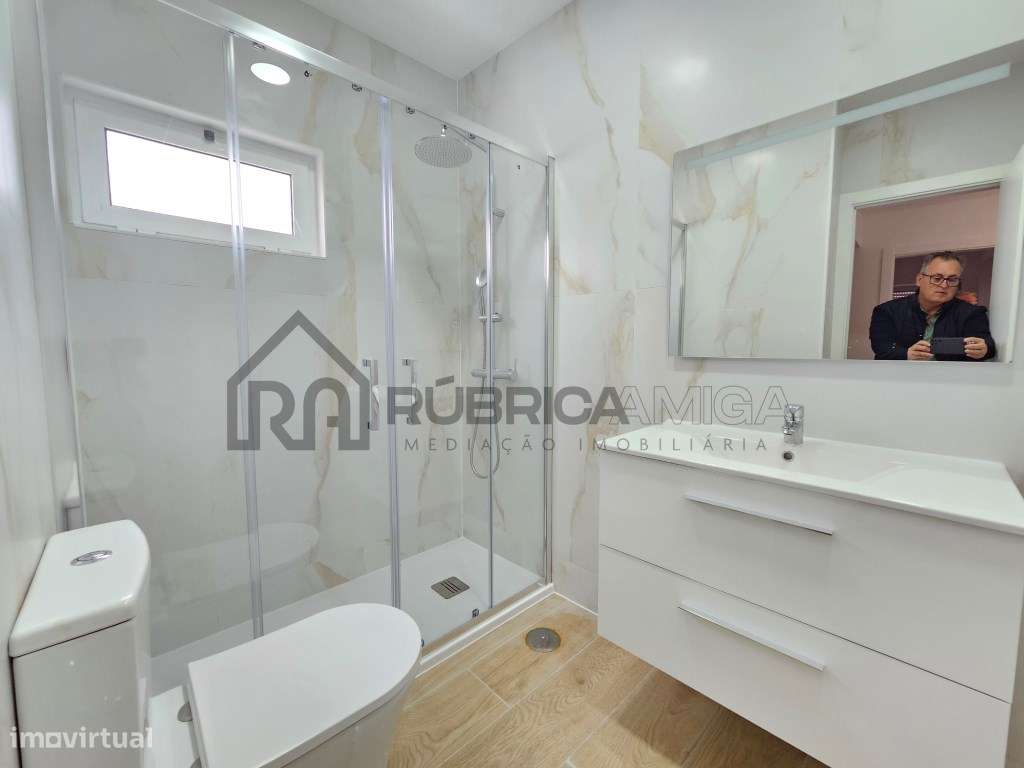 Moradia dúplex recuperada com garagem em Loulé-11