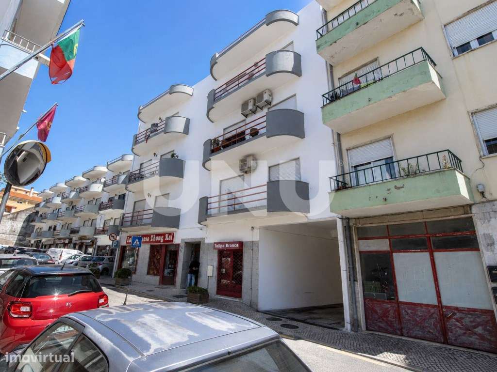 Apartamento T3, com terraço e lugar de estacionamento, no centro da...-25