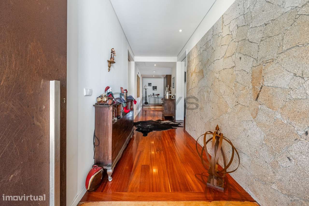 Moradia em Trandeiras, Braga-5