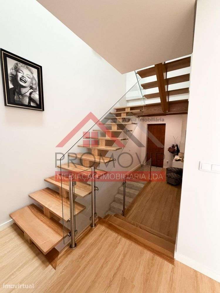 Moradia em Banda T3 Seminova Santo Tirso-16