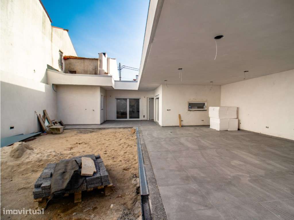 Moradia totalmente remodelada-19