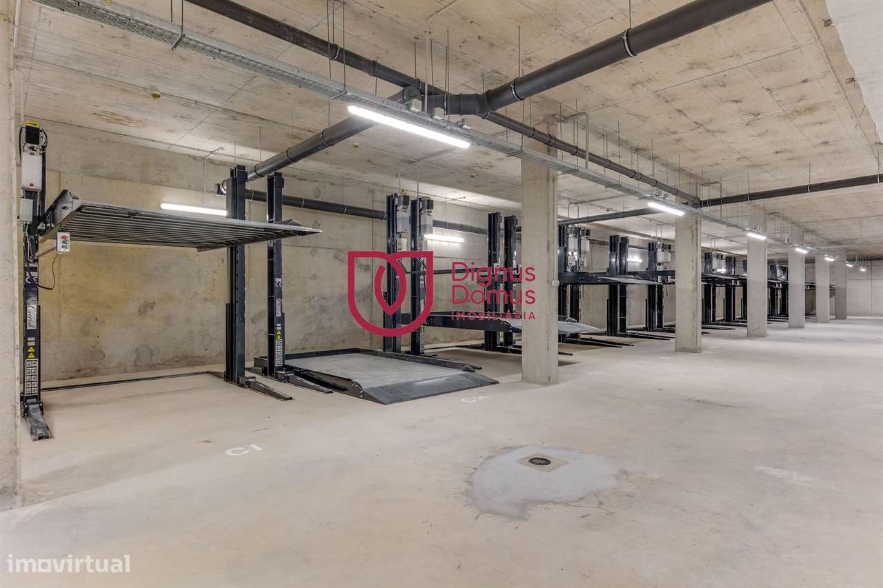 Apartamento T3 com 2 Lugares de Garagem — Centro de Gaia-36