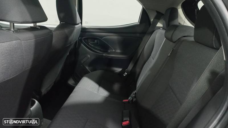 Toyota Yaris 1.0 VVT-i Comfort Plus - 11