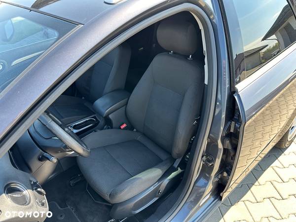 Ford Mondeo 2.0 TDCi Titanium - 24