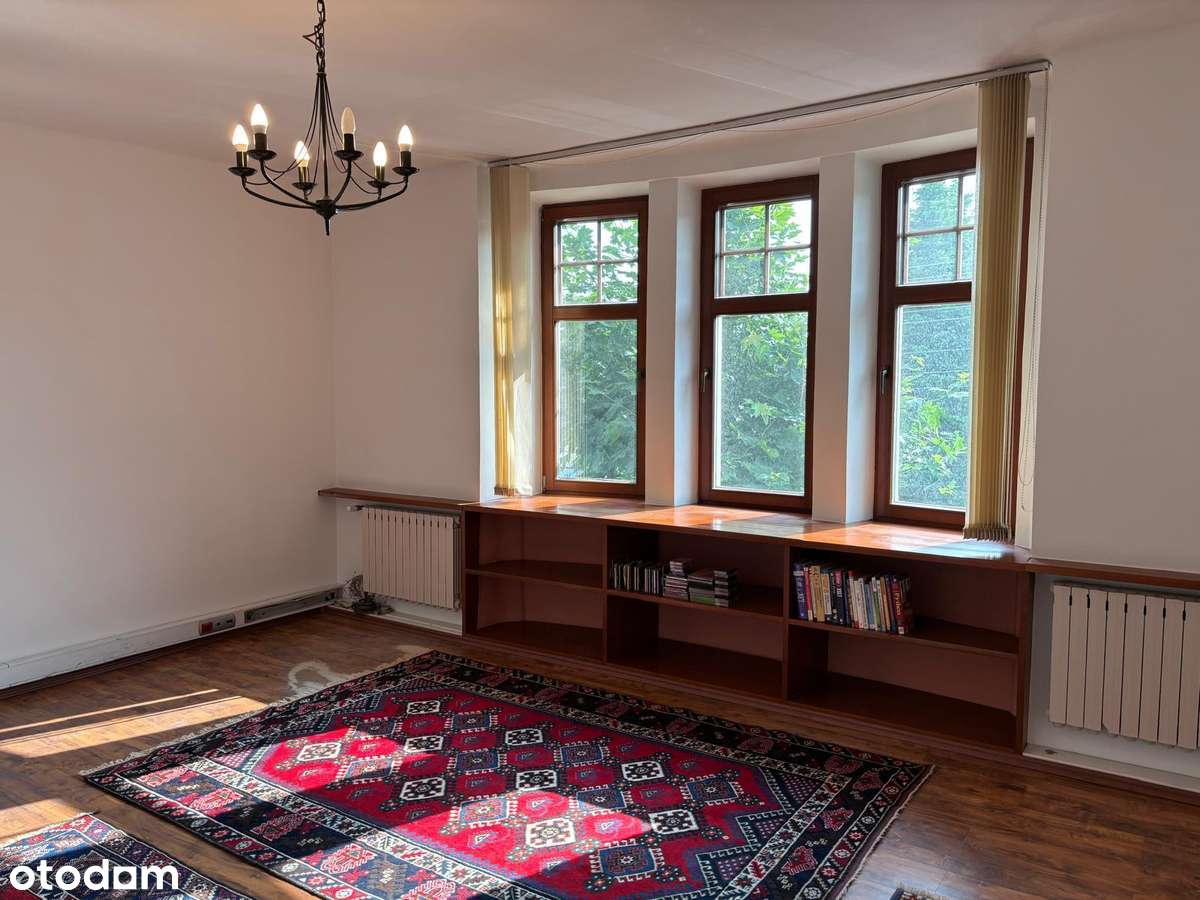 Dom z dochodowa działalnościa w  samym sercu osiedla Słonecznego-18