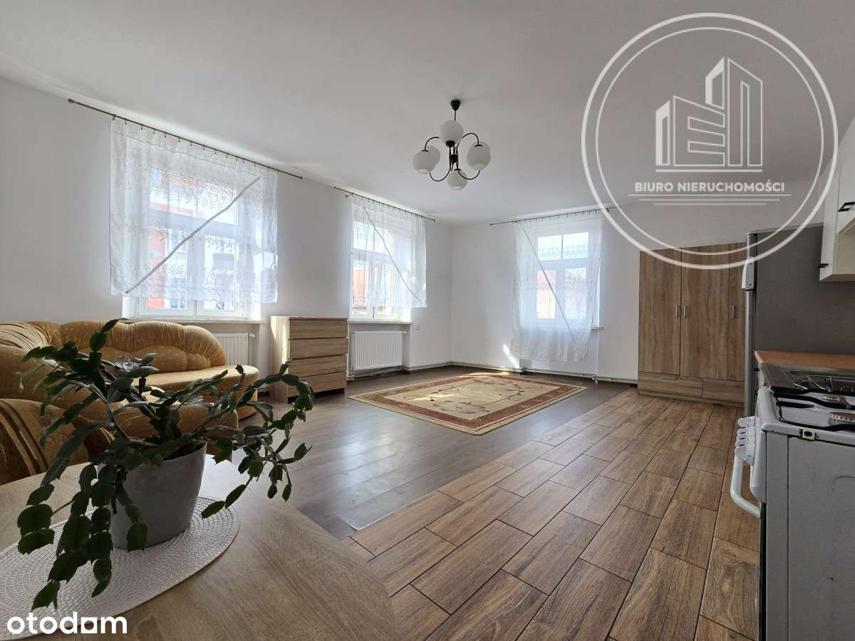 Przestronne mieszkanie w centrum miasta - Pełny obrazek: 3/13