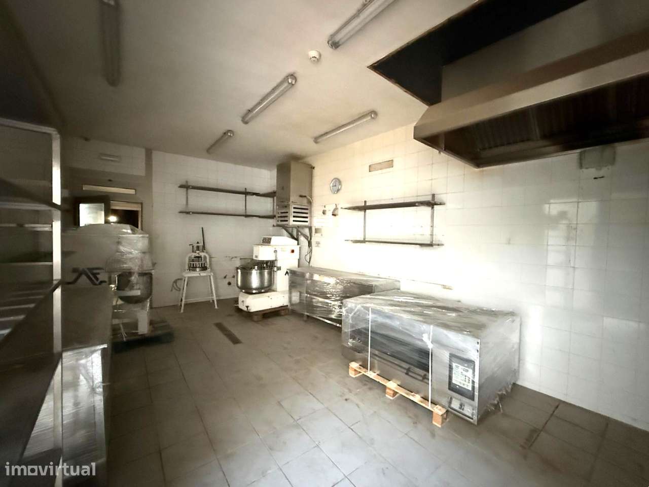 Estabelecimento comercial em Esmoriz-36