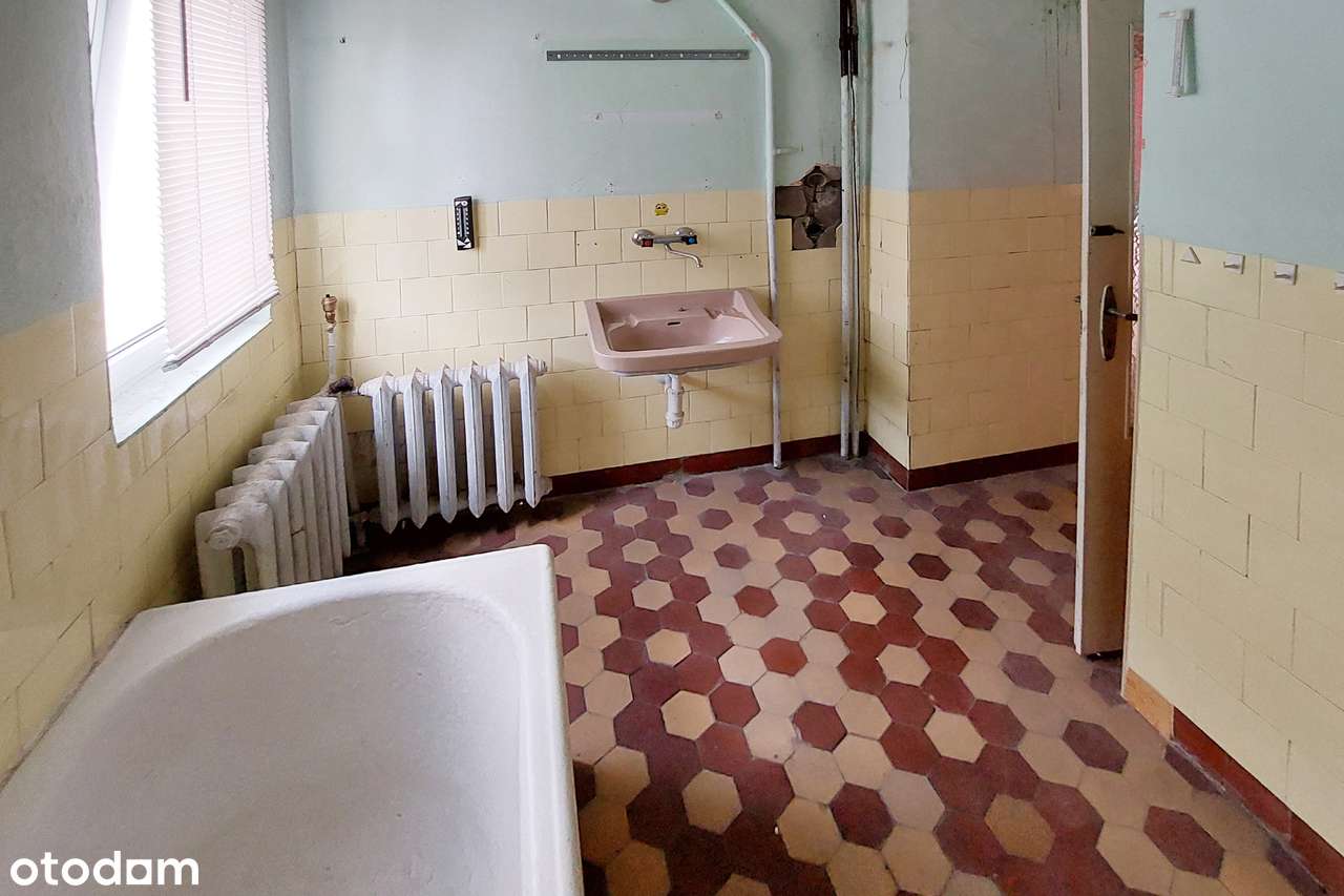 Dom z garażem, przy komunikacji miejskiej-8