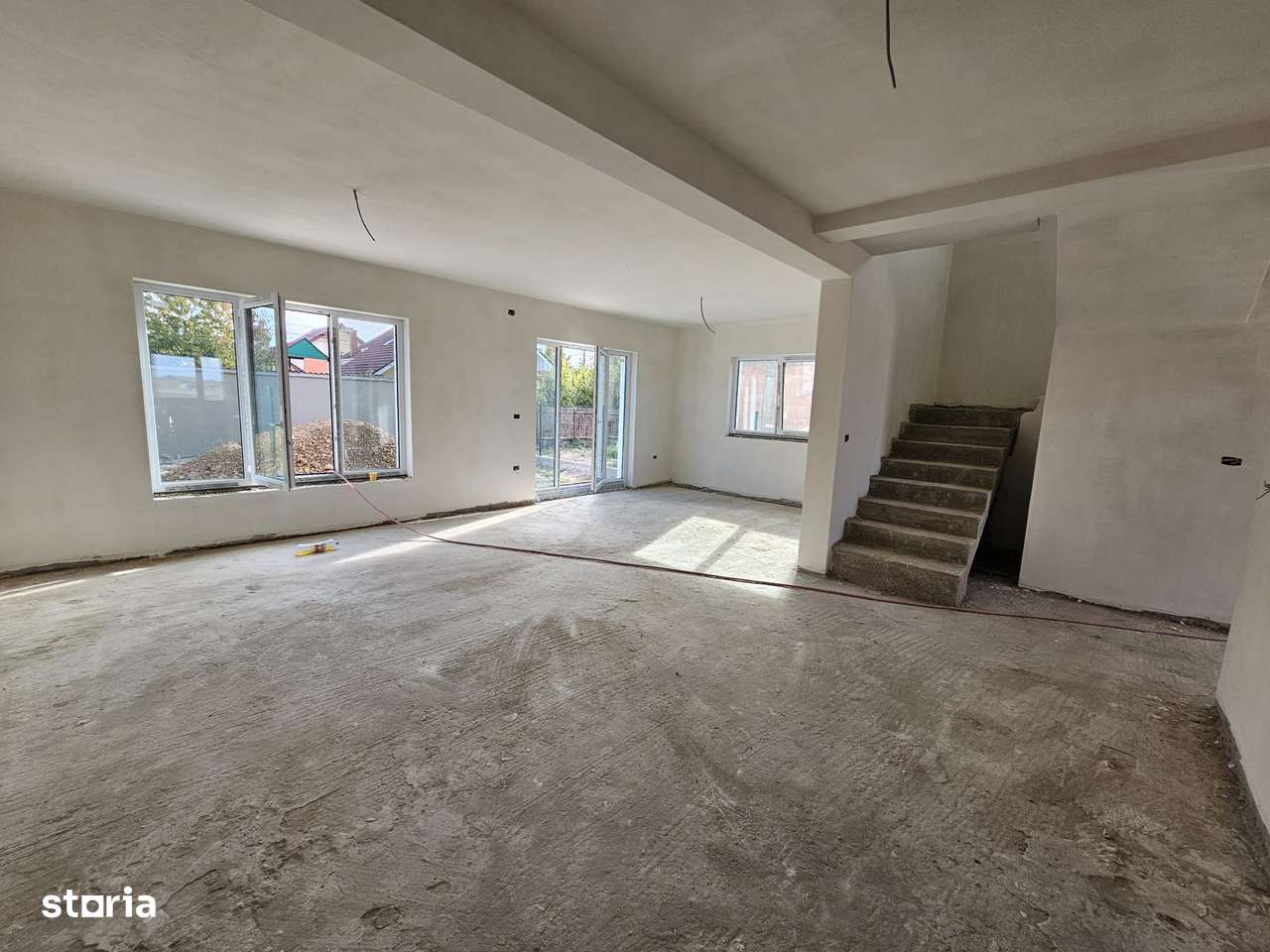 De vânzare casa în Sanmartin , zonă excelentă-4