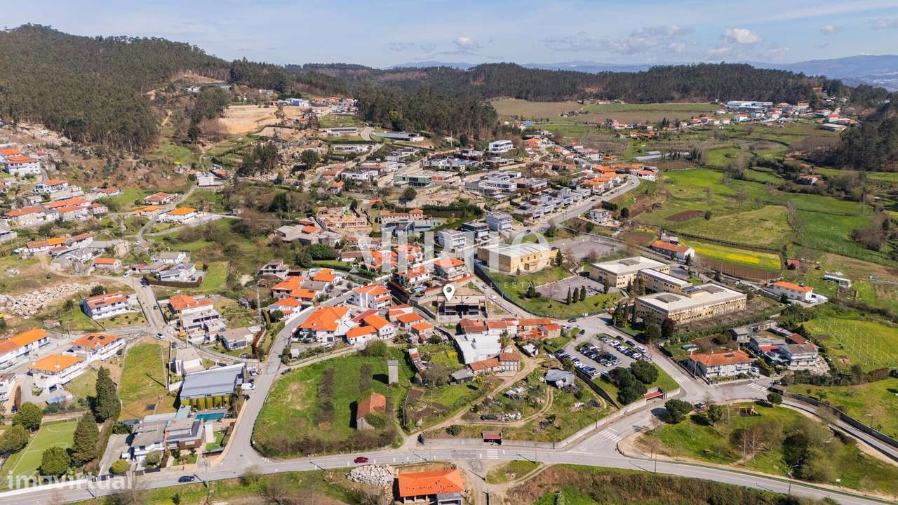 MORADIA T3 GEMINADA - NOVA-40