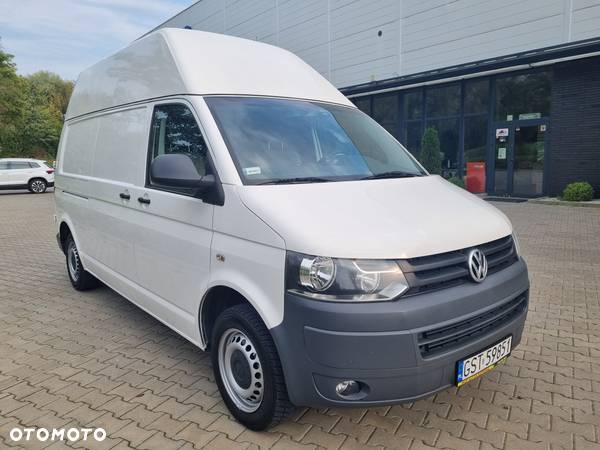 Volkswagen Transporter - 1