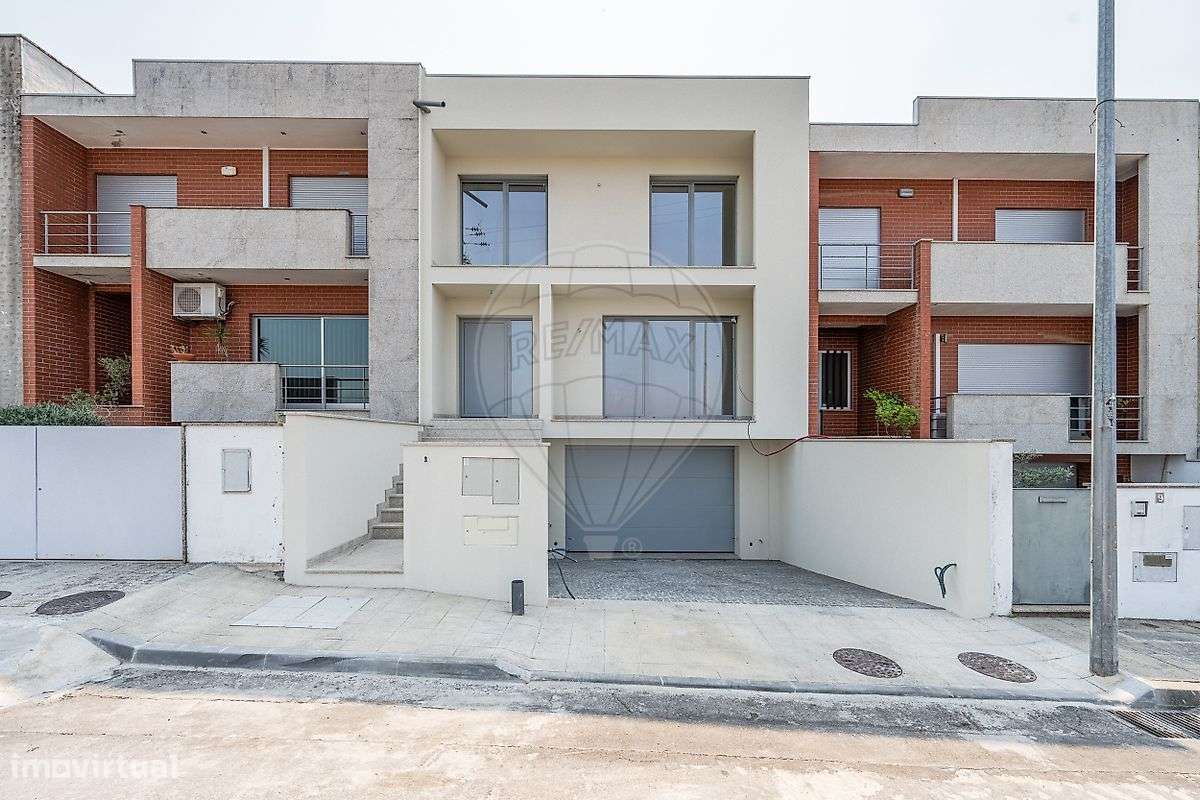 Moradia T3 para venda - Grande imagem: 2/40