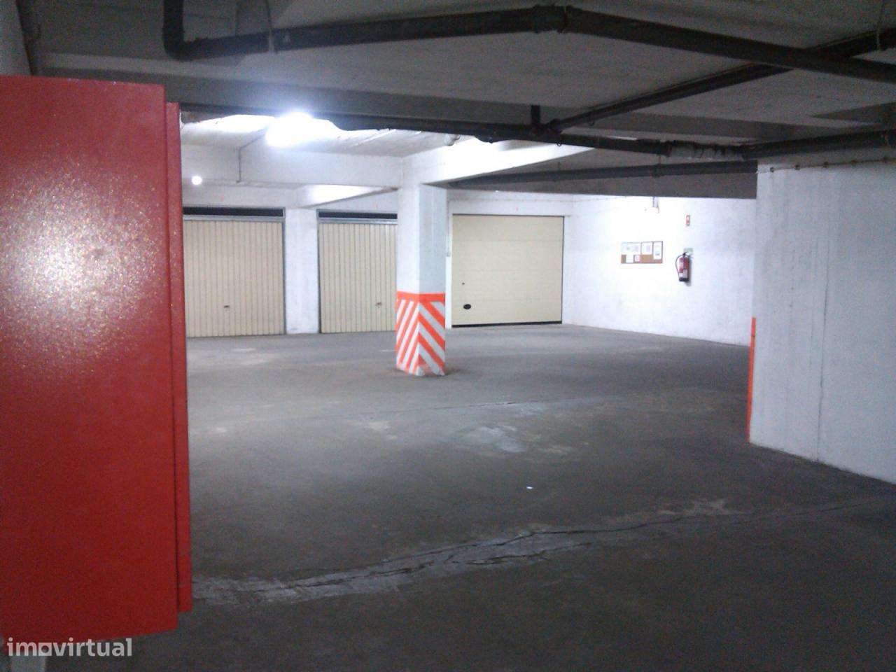 Garagem/box para venda no Barreiro - Grande imagem: 4/9