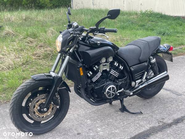 Yamaha V-MAX - 6